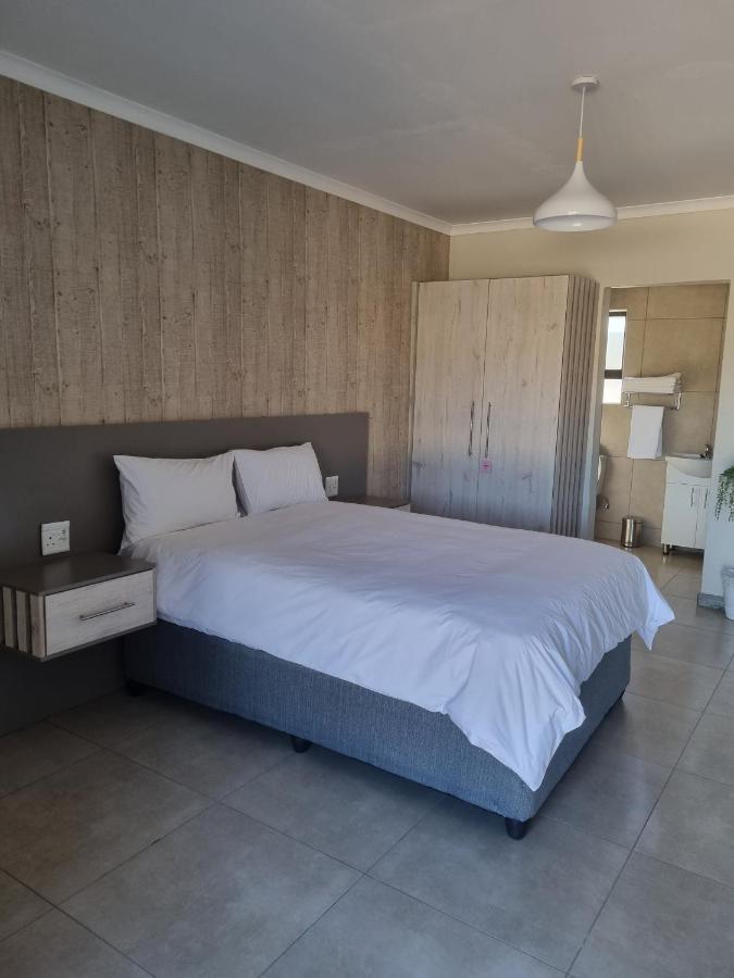 @Home Guest House Zeerust Exterior photo
